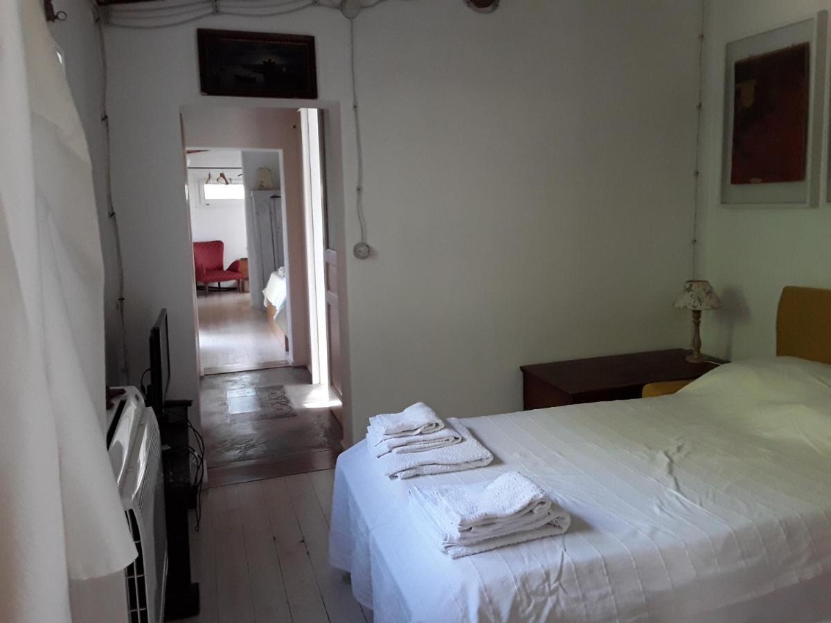 Bed and Breakfast L'Albero Di Alberto Valverde  Экстерьер фото