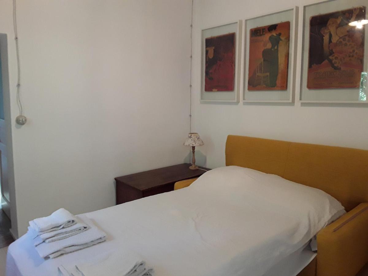 Bed and Breakfast L'Albero Di Alberto Valverde  Экстерьер фото