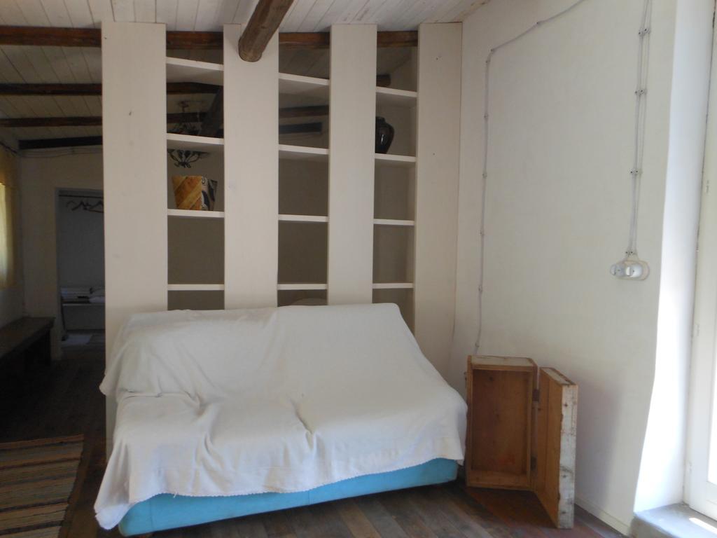 Bed and Breakfast L'Albero Di Alberto Valverde  Экстерьер фото
